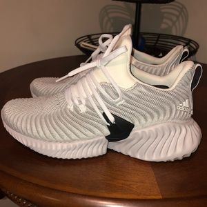 adidas Alphabounce Instinct Cloud White